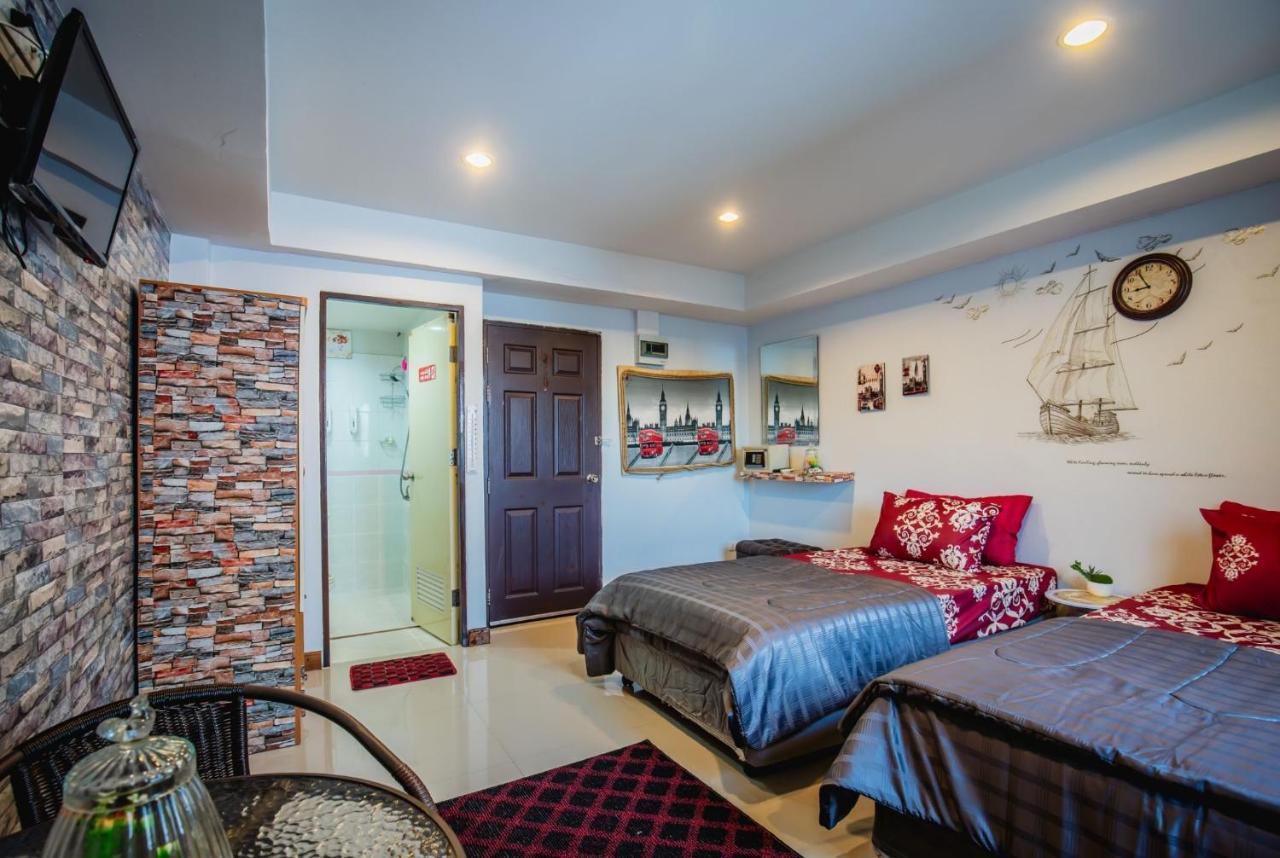 Menulis Coolly House Patong Bed & Breakfast Phuket Exterior photo