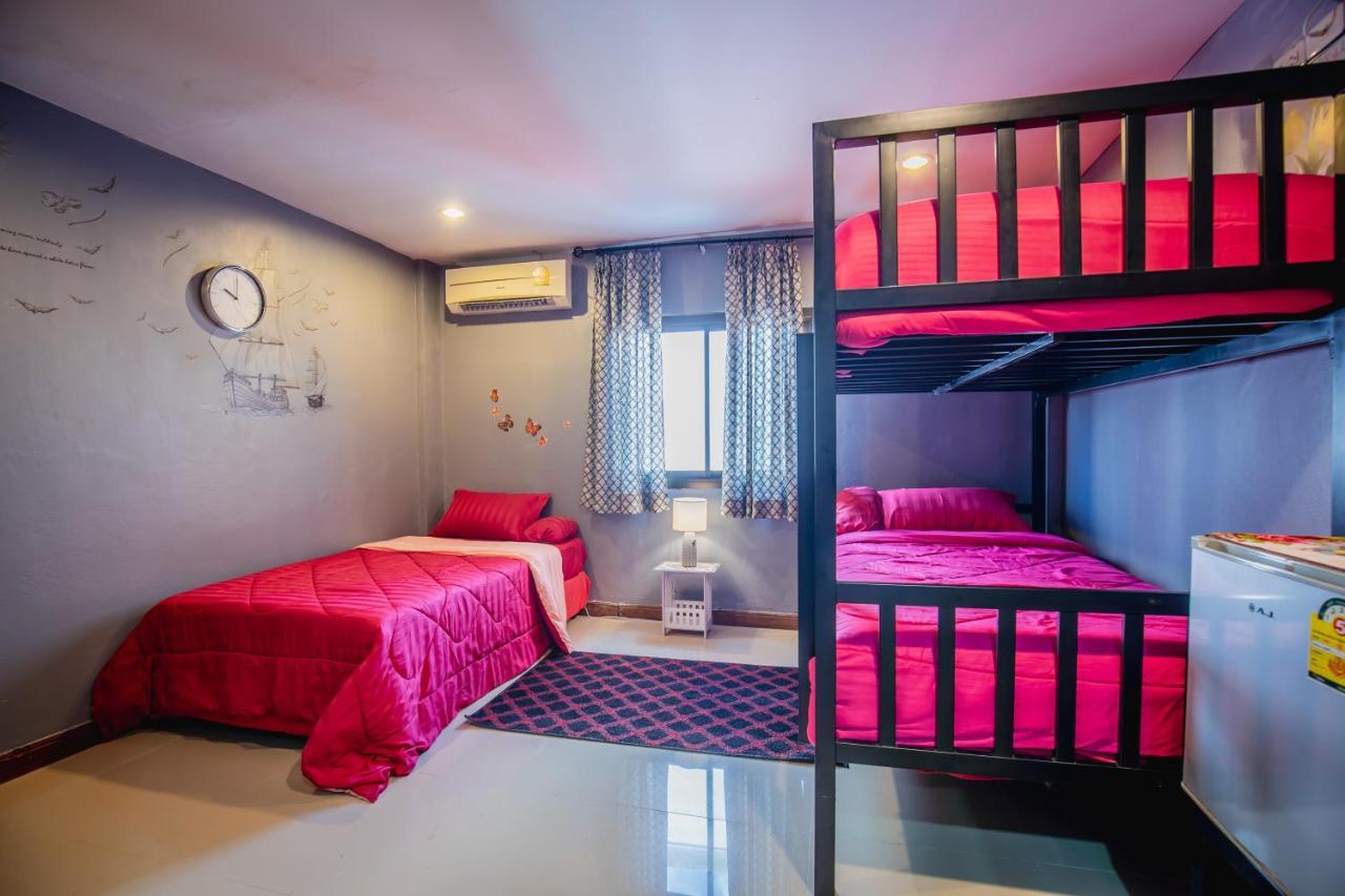 Menulis Coolly House Patong Bed & Breakfast Phuket Exterior photo